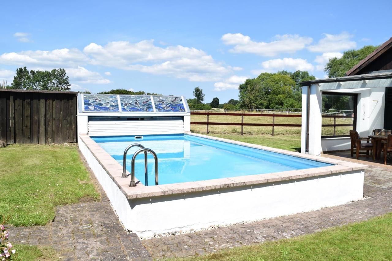 Landhaus Hideaway Mit Aussenpool, Sauna Und Kamin Bosau Eksteriør bilde