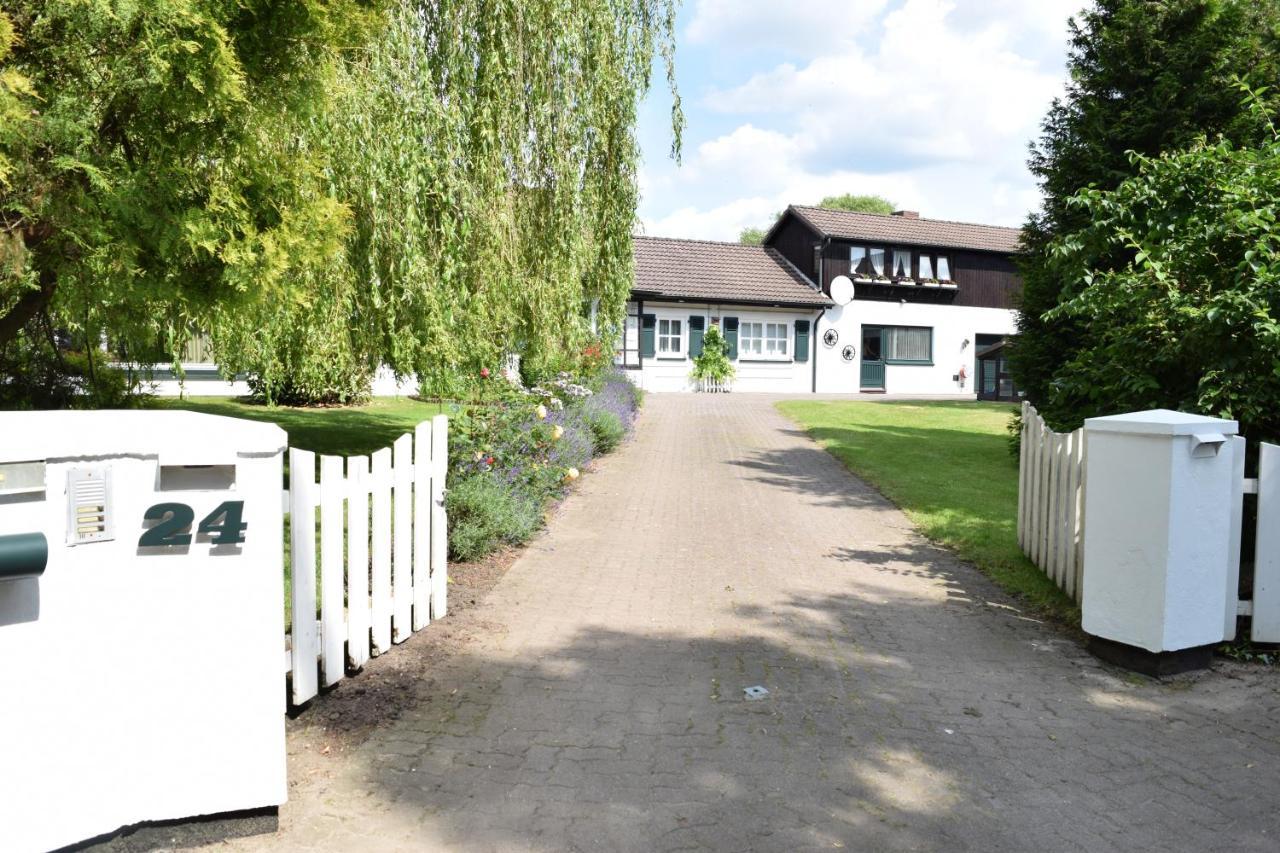Landhaus Hideaway Mit Aussenpool, Sauna Und Kamin Bosau Eksteriør bilde