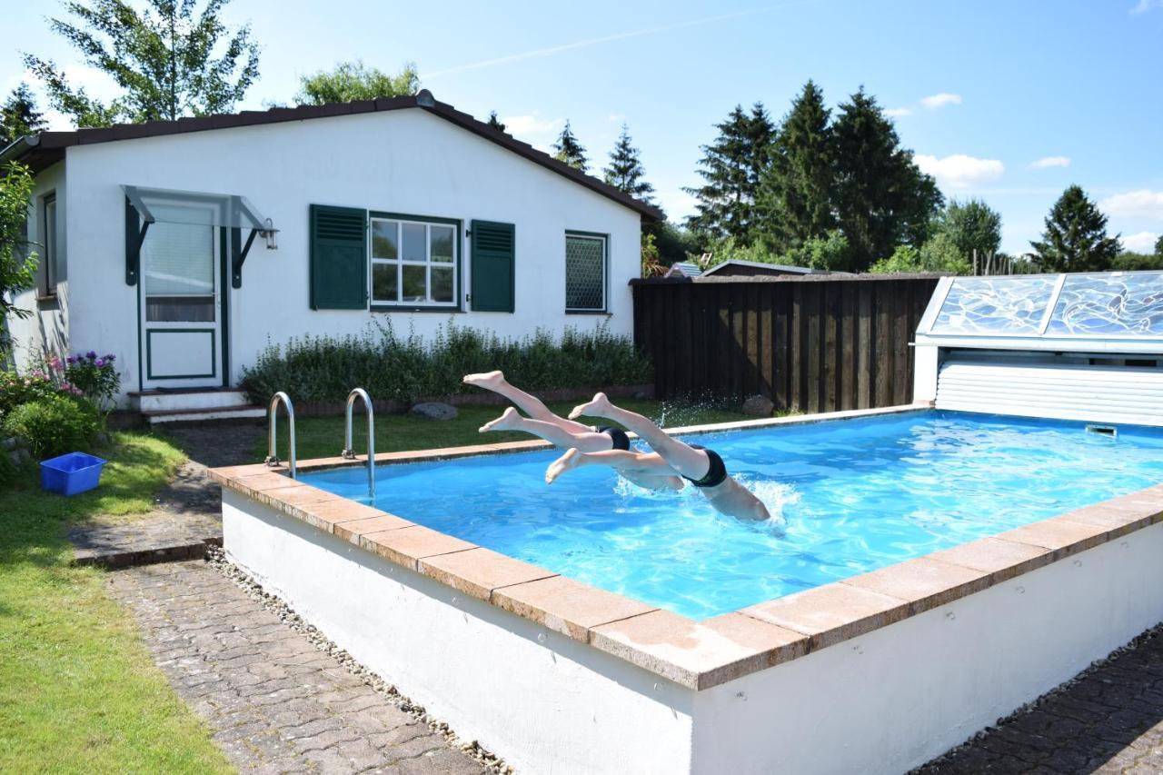 Landhaus Hideaway Mit Aussenpool, Sauna Und Kamin Bosau Eksteriør bilde